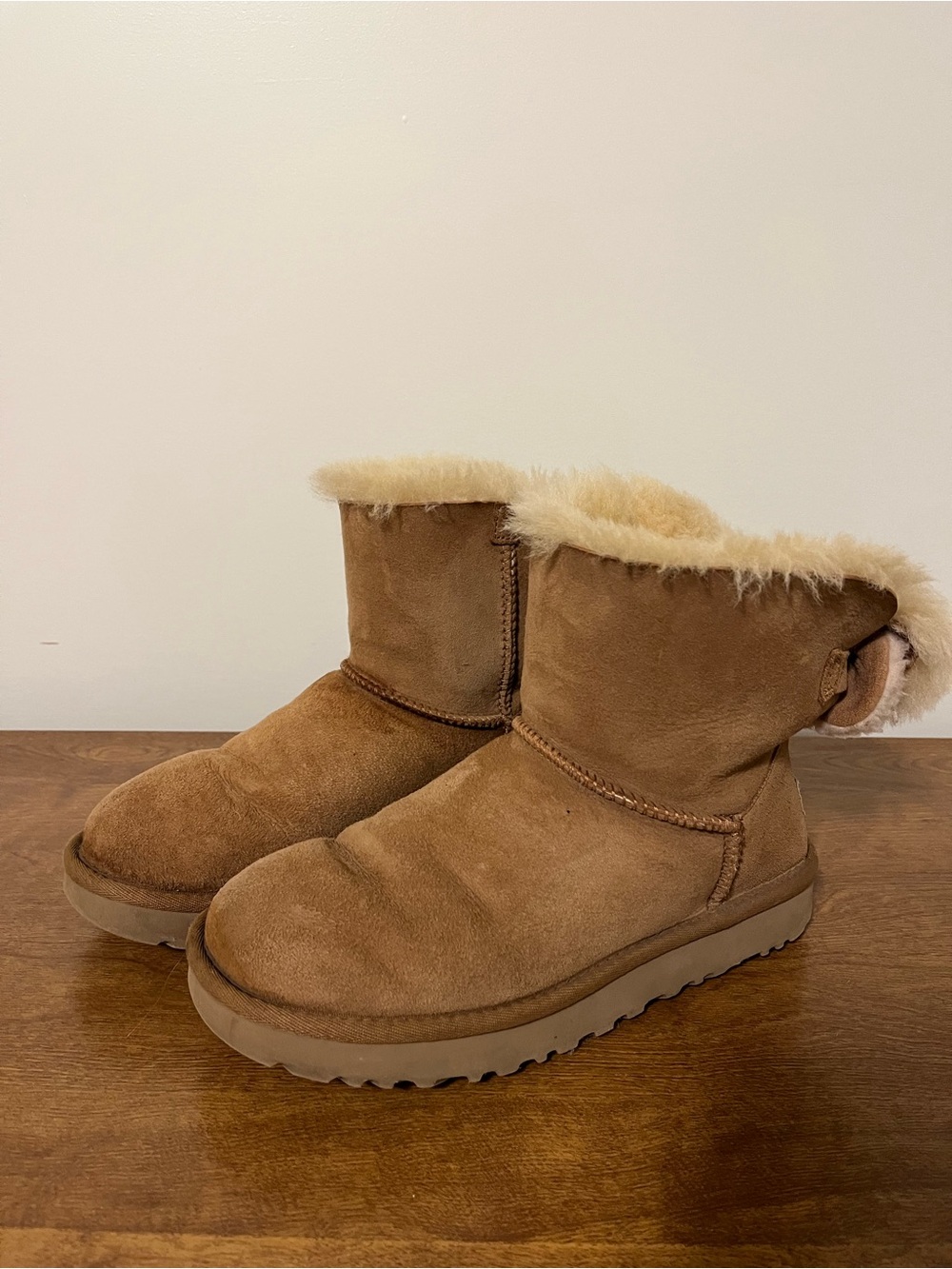 Ugg Arielle Bailey Bow boots in Chestnut